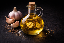 Oliwa czosnkowa